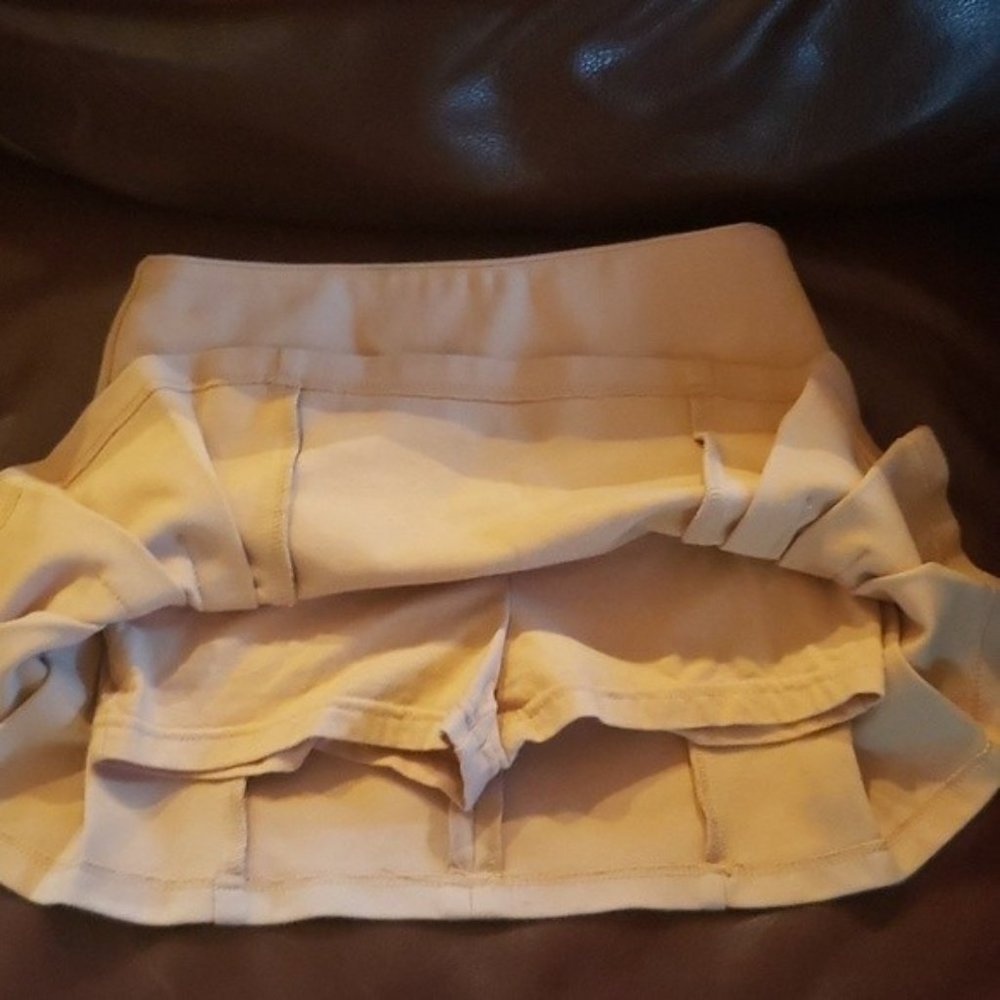 NWT KC Parker Girls Tan Knit Pleated Preppy Skort sz 7 - Picture 2 of 3